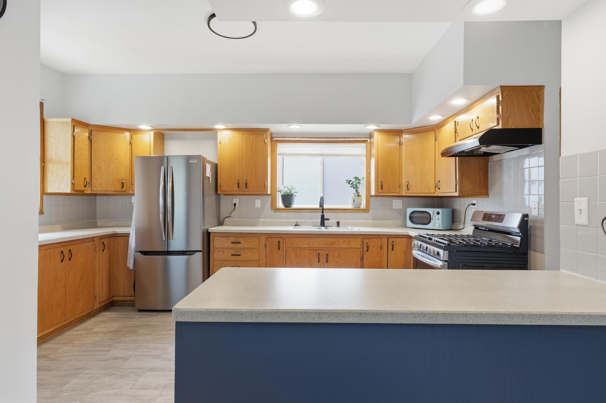 1st image of 942 Central Ave W, Saint Paul, MN 55104 | MLS# 7133793