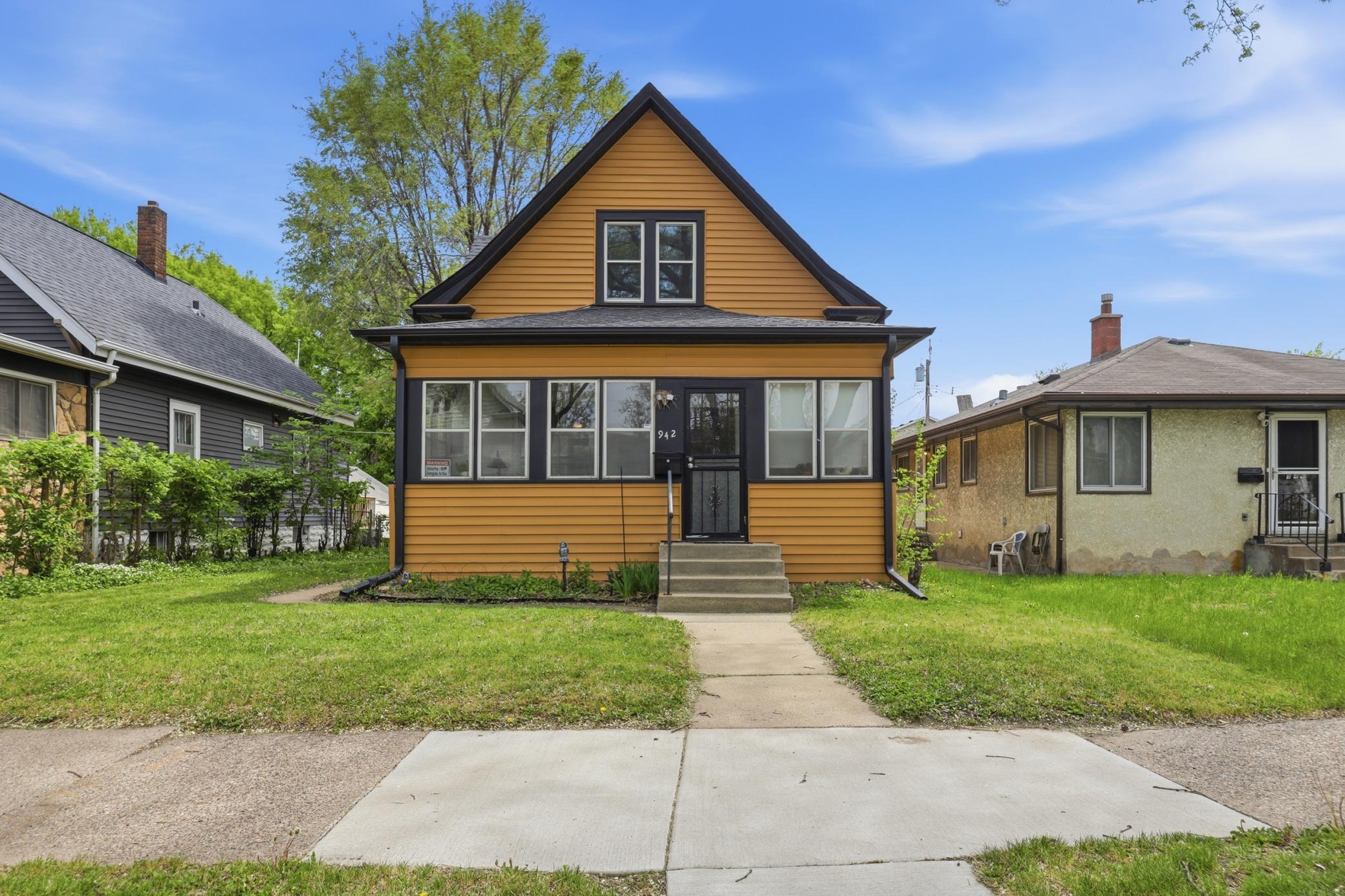 27th image of 942 Central Ave W, Saint Paul, MN 55104 | MLS# 7133793