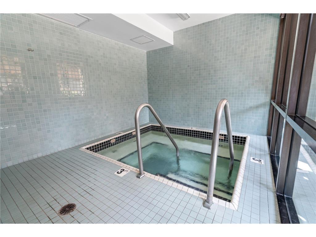 2nd image of 401 S 1St St, Minneapolis, MN 55401