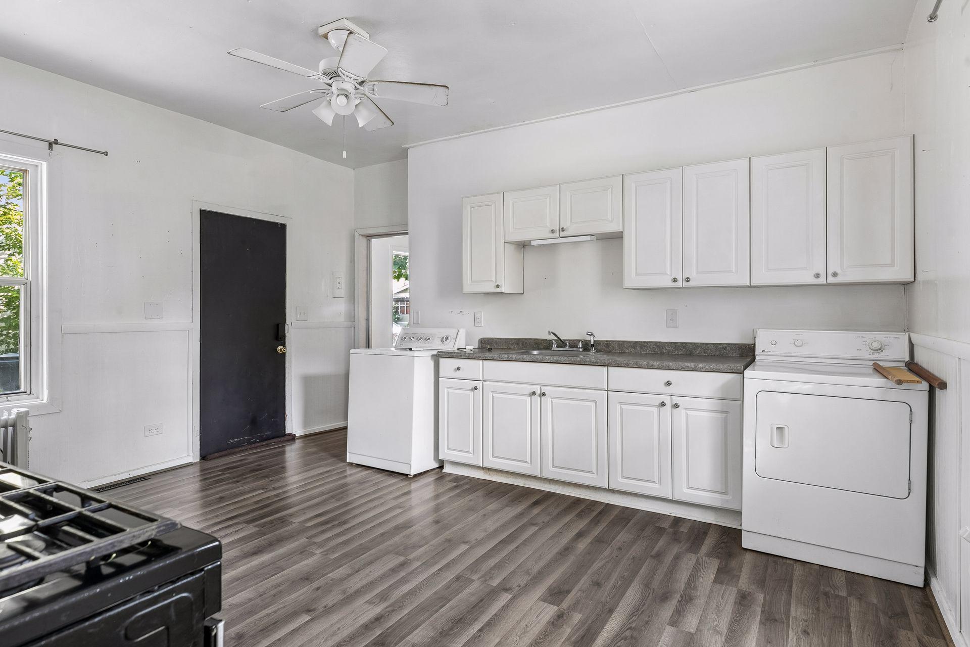 3rd image of 241 Banfil St, Saint Paul, MN 55102 | MLS# 7133949