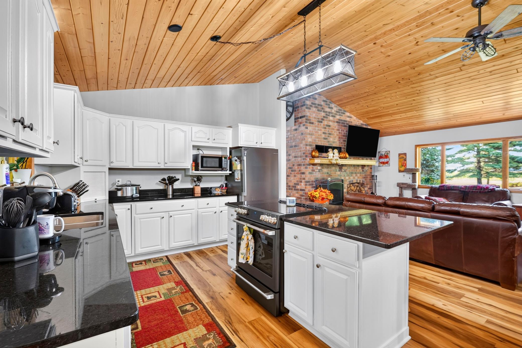 4th image of 2092 28Th Ave, Rice Lake, WI 54868 | MLS# 7133955