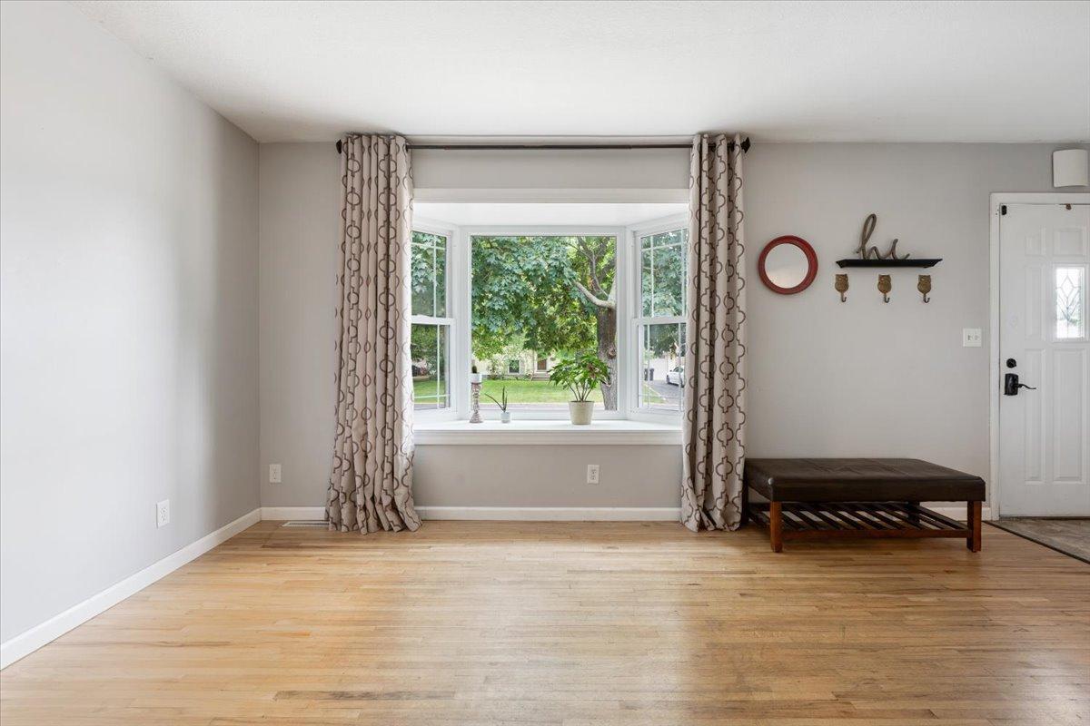 image of 3877 71st St E, Inver Grove Heights, MN 55076 | MLS# 7133984