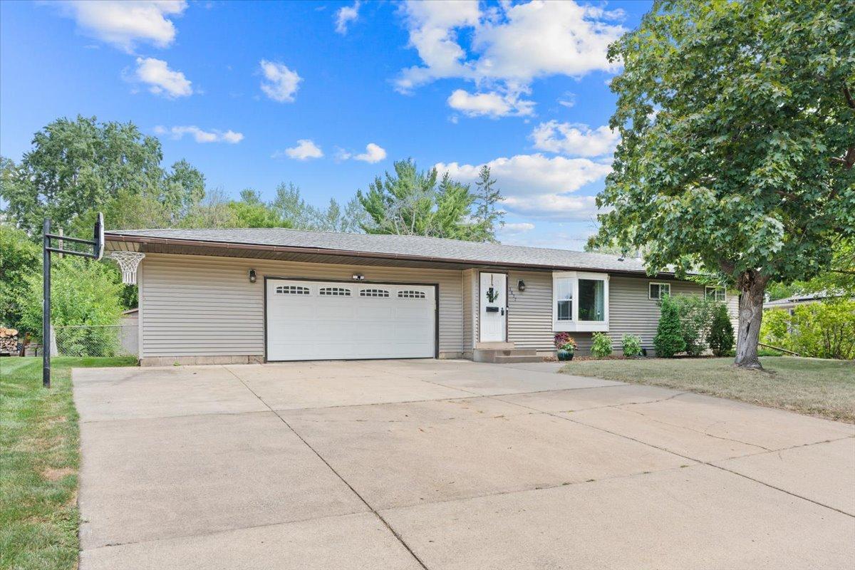 1st image of 3877 71st St E, Inver Grove Heights, MN 55076 | MLS# 7133984