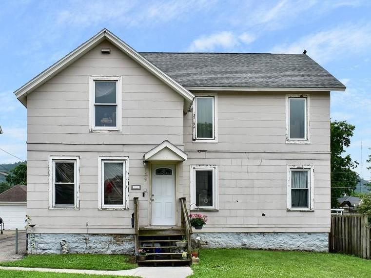 1st image of 159 E King St, Winona, MN 55987 | MLS# 7134006
