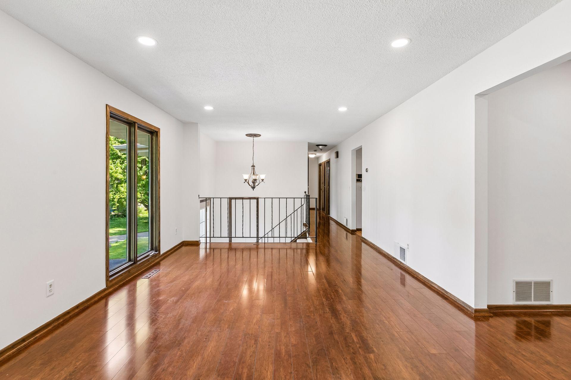 5th image of 761 Torchwood Ct, New Brighton, MN 55112 | MLS# 7134074