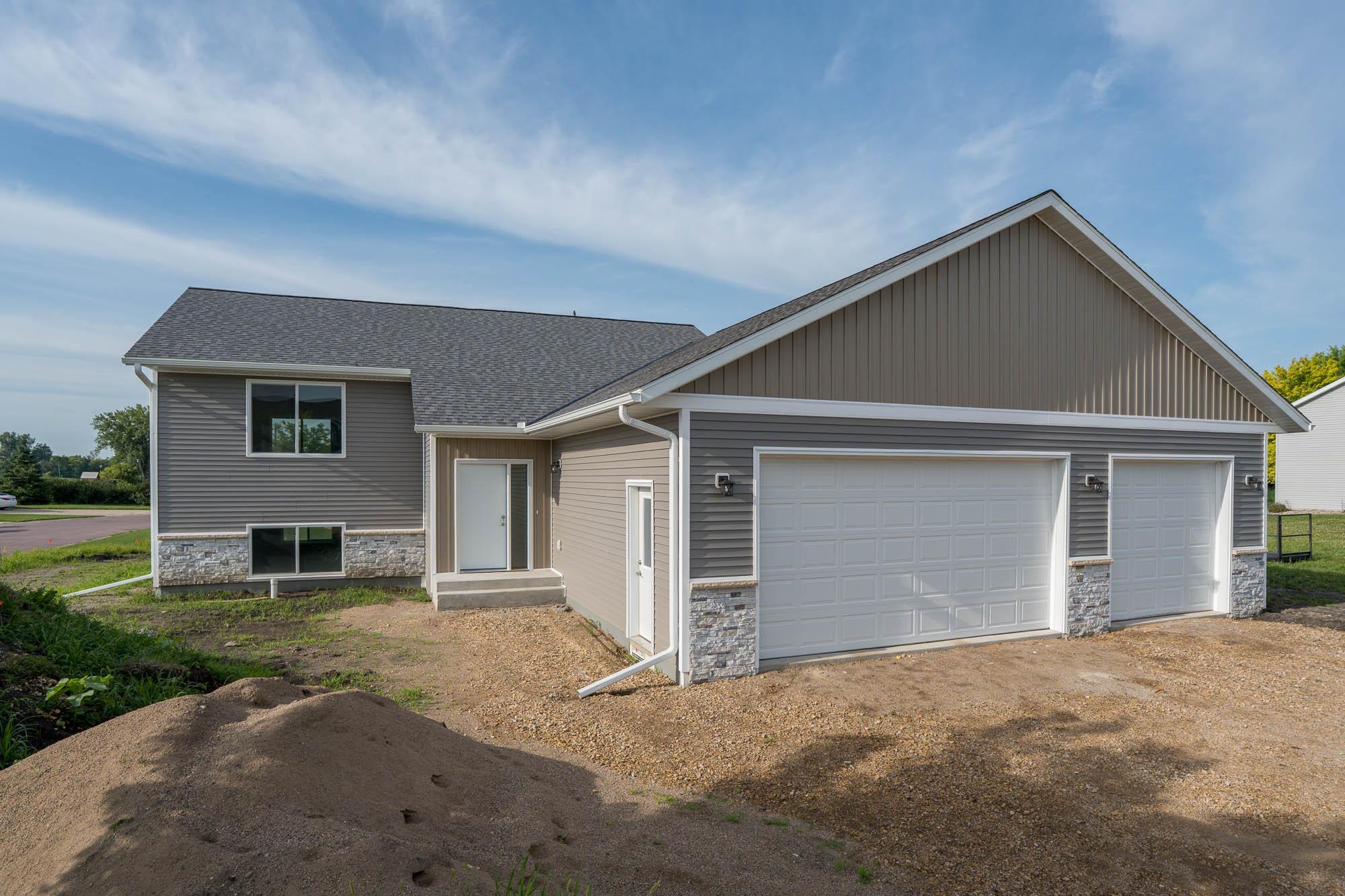 1st image of 123 Erin Ct, Nicollet, MN 56074 | MLS# 7134094