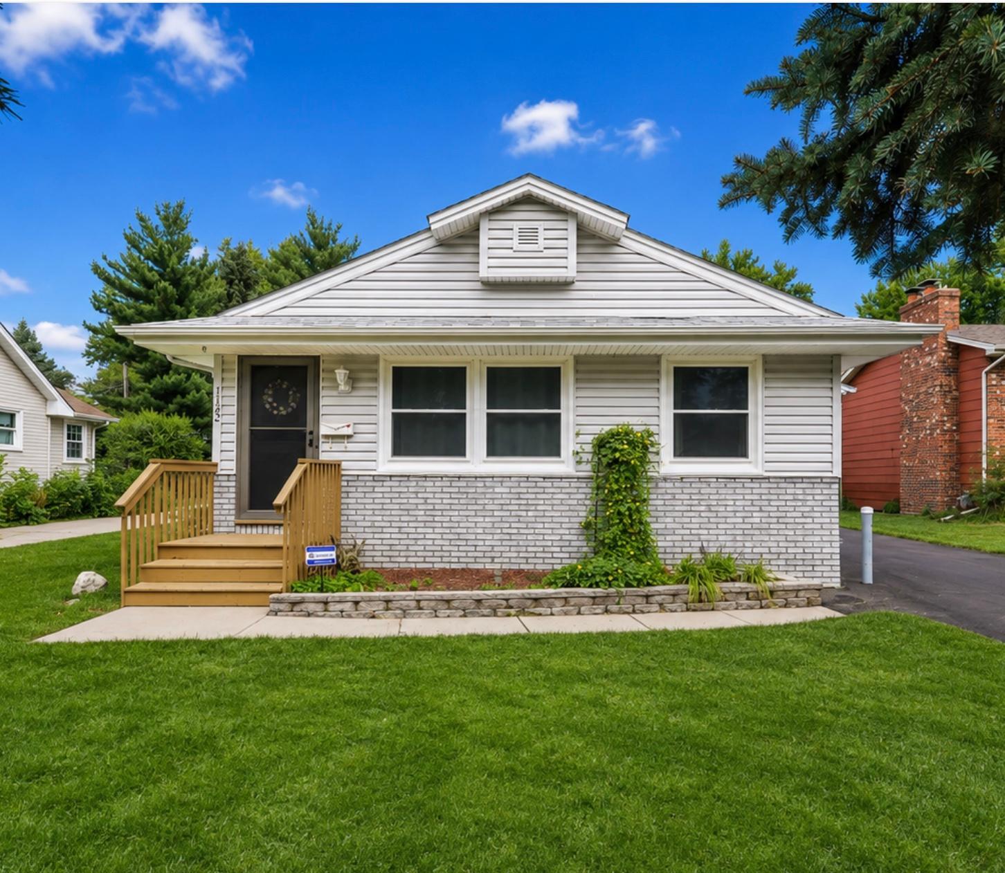 1st image of 1123 43 1/2 Ave Ne, Columbia Heights, MN 55421 | MLS# 7134243