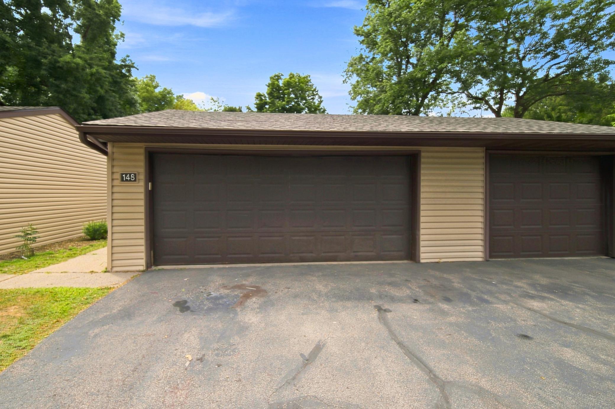 Photo 3 of Sale Pending at 148 River Woods Ln, Burnsville, MN 55337 | MLS# 7134750 | Listing updated on 2026-09-03