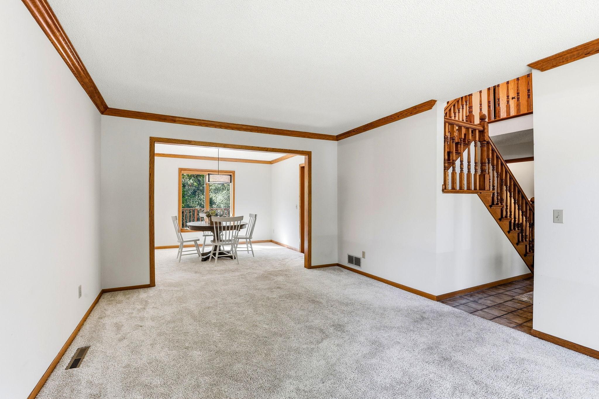 4th image of 4690 Parkridge Dr, Eagan, MN 55123 | MLS# 7134883