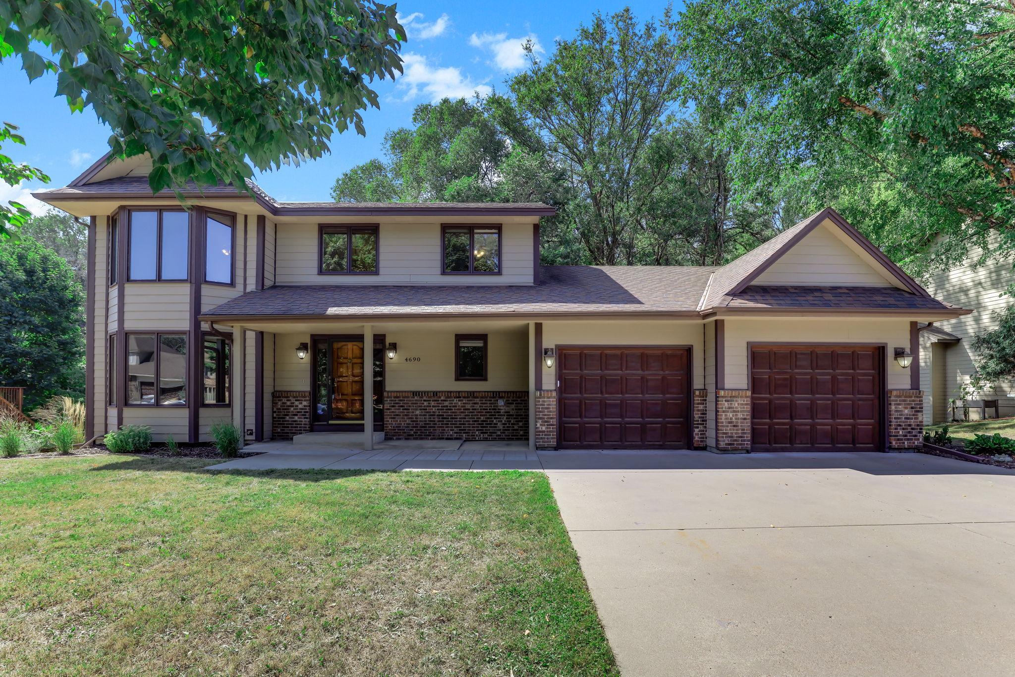 1st image of 4690 Parkridge Dr, Eagan, MN 55123 | MLS# 7134883