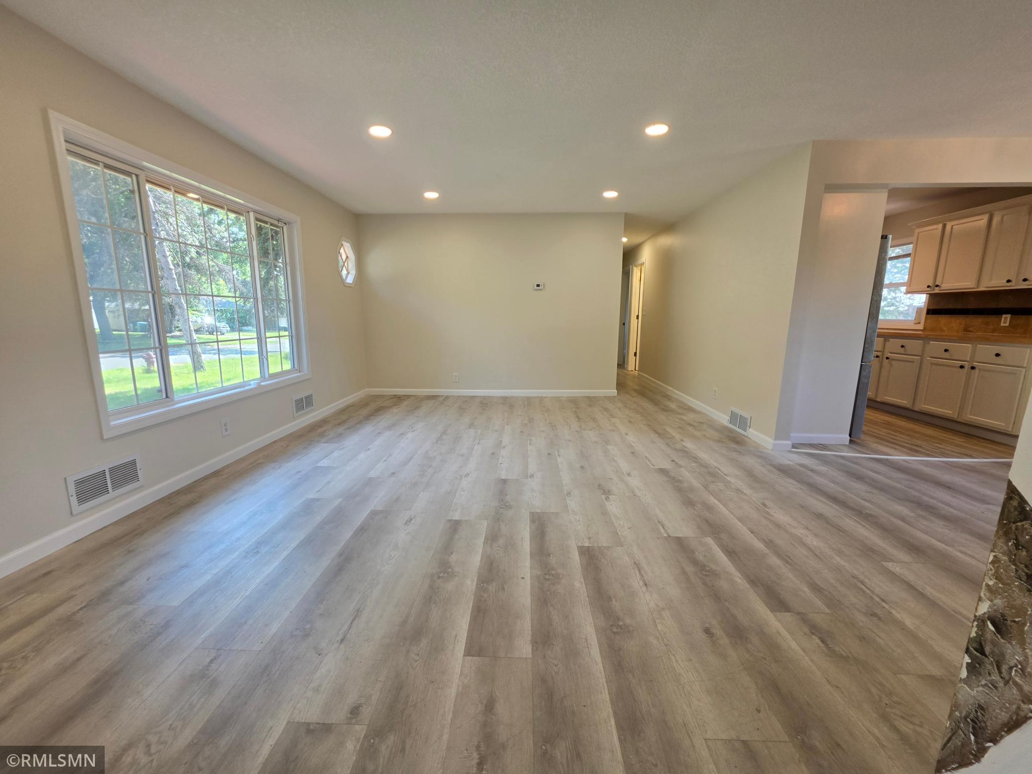Photo 4 of Single family home for sale at 1306 Woodhill Rd, Burnsville, MN 55337 | MLS# 7137607 | Listing updated on 2026-09-03