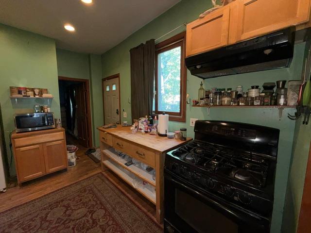Photo 4 of House for sale at 122 W 32nd Street, Minneapolis, MN 55408 | MLS# 7138169 | Listing updated on 2026-09-05