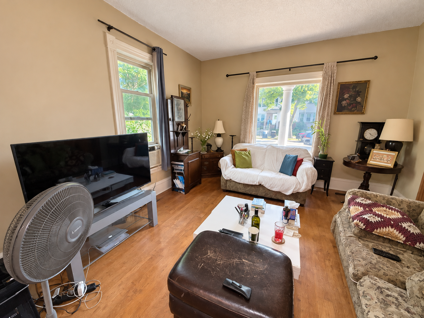 Photo 3 of House for sale at 122 W 32nd Street, Minneapolis, MN 55408 | MLS# 7138169 | Listing updated on 2026-09-05