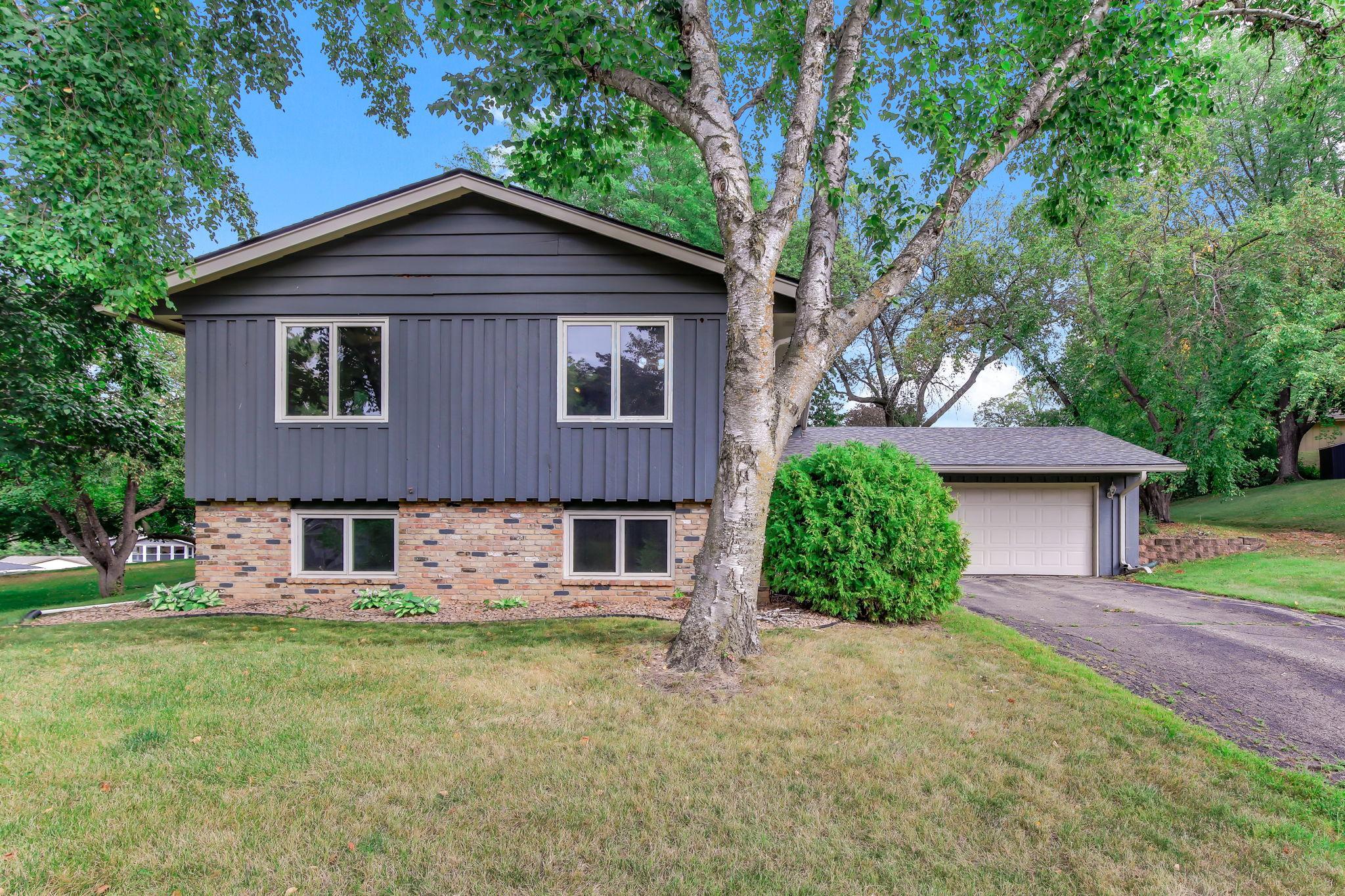 Photo 1 of Single family home for sale at 13121 Upton Ave S, Burnsville, MN 55337 | MLS# 7138324 | Listing updated on 2026-09-05