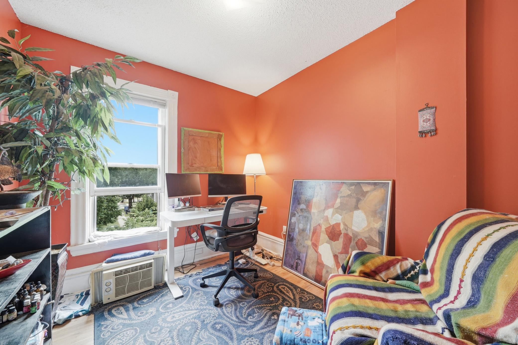 Photo 5 of House for sale at 606 20th Avenue S, Minneapolis, MN 55454 | MLS# 7138382 | Listing updated on 2026-09-04