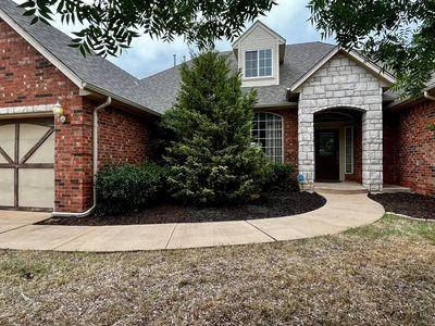 Homes for sale in Edmond, OK | 133 Bonaire Dr, Edmond, OK 73013 | MLS# 1037230