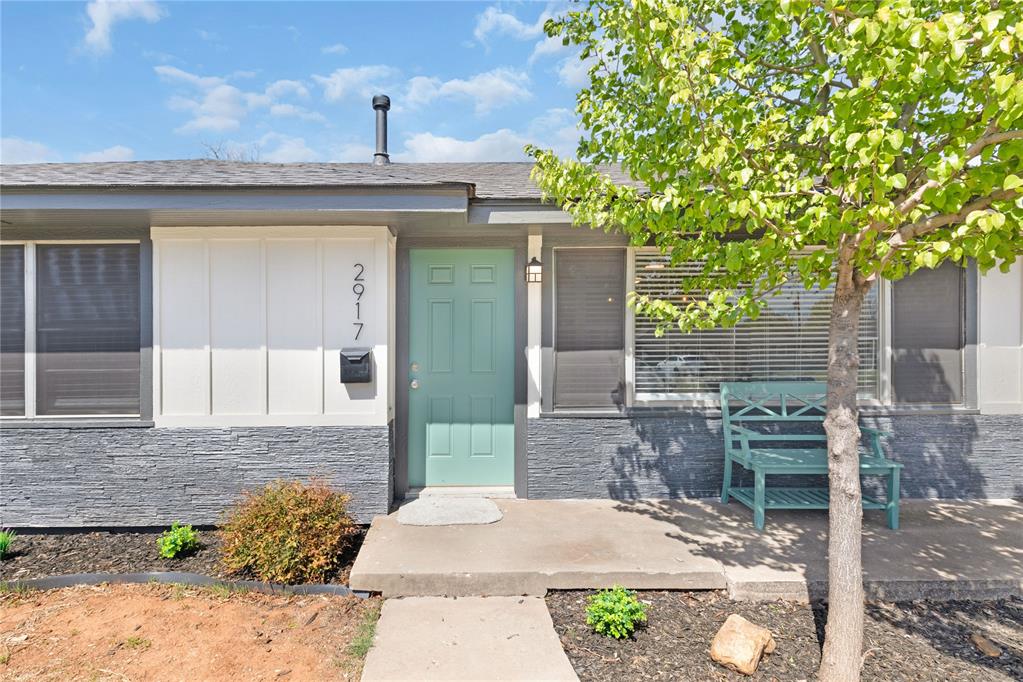 Homes for sale in Oklahoma, OK | 2917 Somerset Pl, Oklahoma, OK 73116 | MLS# 1104218