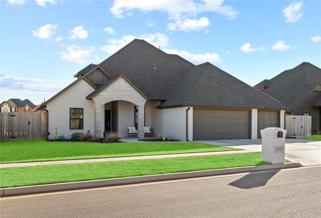 Homes for sale in Weatherford, OK | 2802 Cloud Nine Cir, Weatherford, OK 73096 | MLS# 1153689