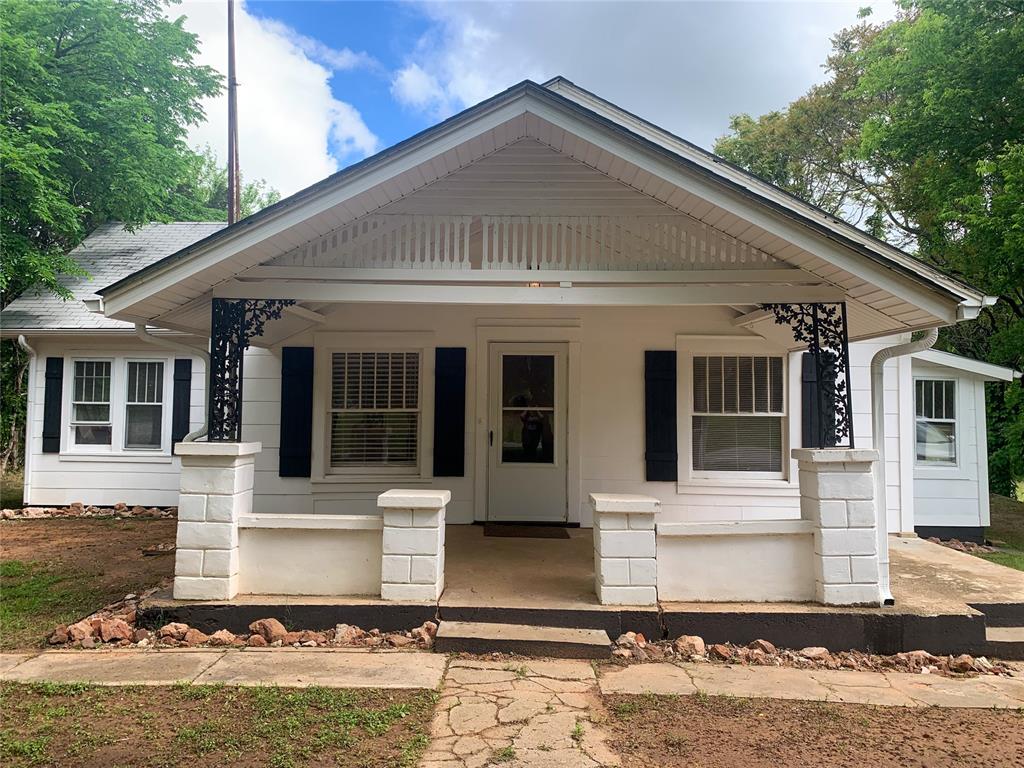 Homes for sale in Sparks, OK | 303 W Conklin, Sparks, OK 74869 | MLS# 1168949