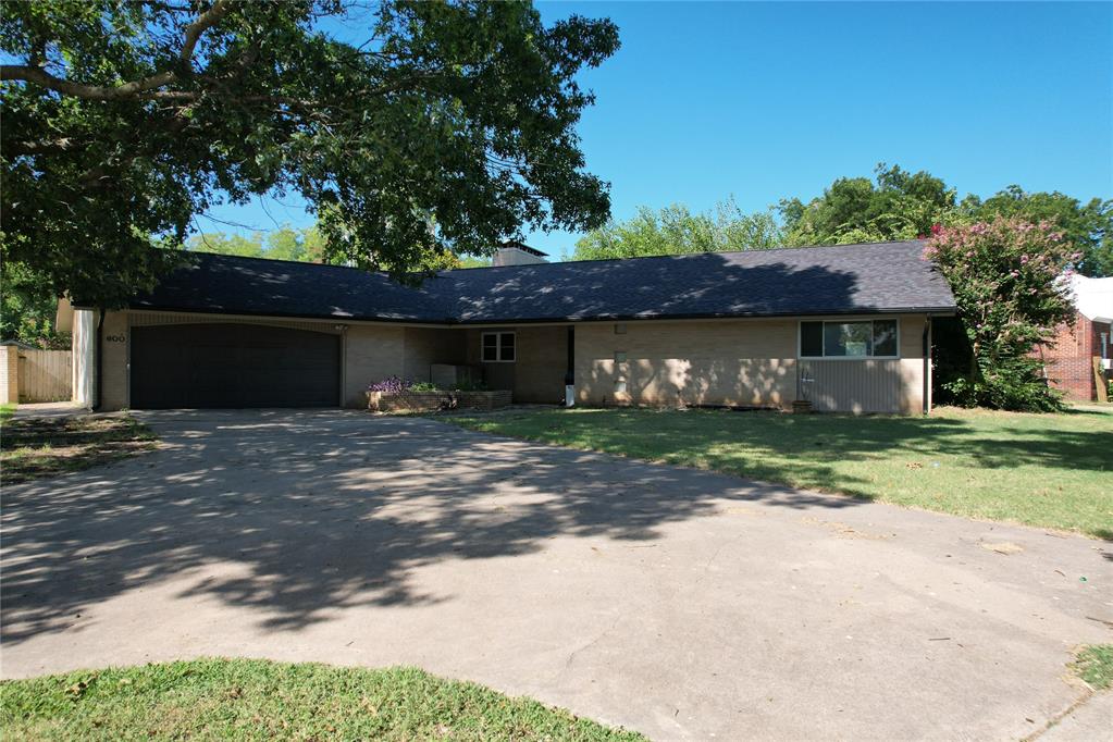 Homes for sale in Holdenville, OK | 600 Diamond St, Holdenville, OK 74848 | MLS# 1181818