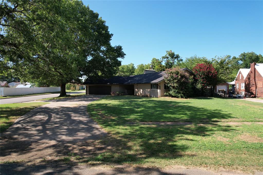 Homes for sale in Holdenville, OK | 600 Diamond St, Holdenville, OK 74848 | MLS# 1181818