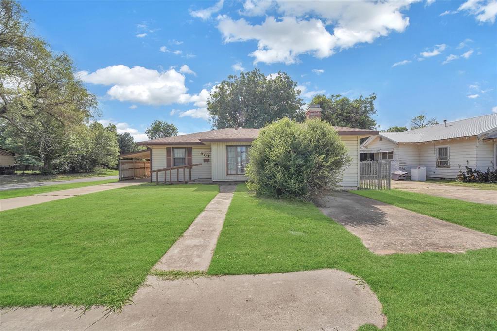 Homes for sale in Mangum, OK | 901 N N Michigan Ave, Mangum, OK 73554 | MLS# 1182553