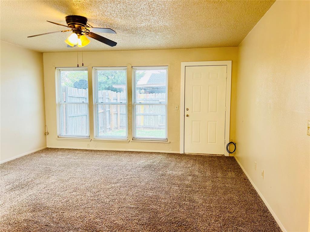 Homes for sale in Moore, OK | 832 Se 14Th St, Moore, OK 73160 | MLS# 1185157