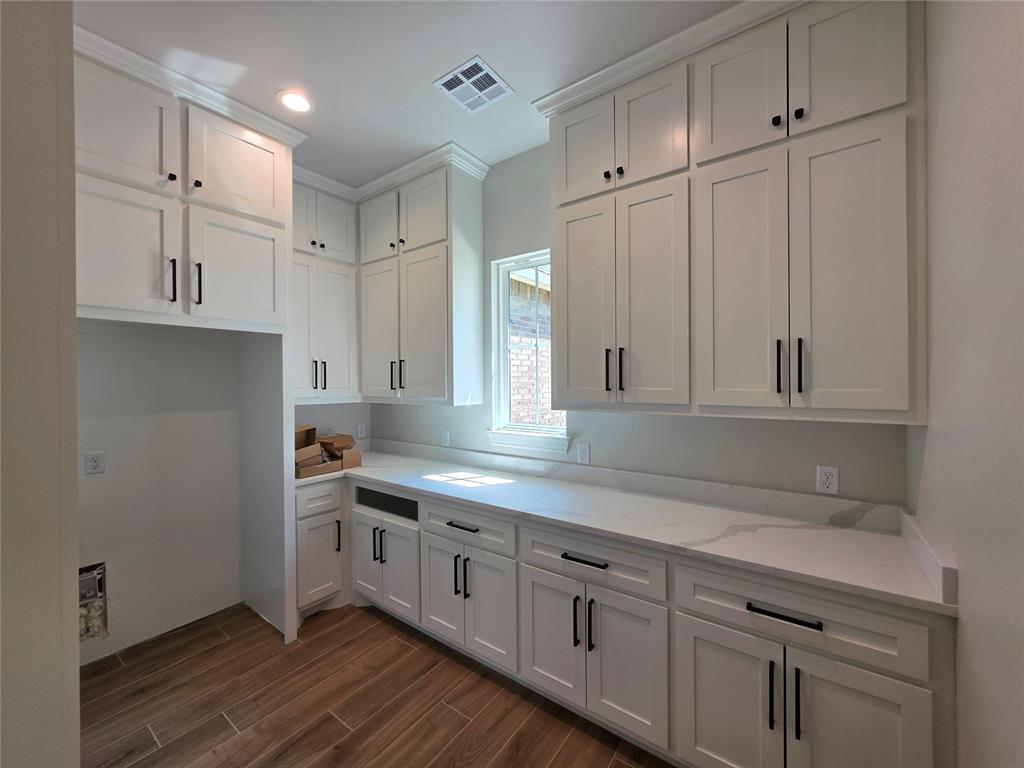 3rd image of 913 Reedser Way, Choctaw, OK 73020 | MLS# 1192206