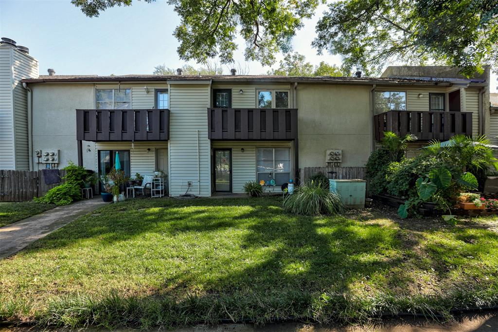 Homes for sale in Norman, OK | 818 Cardinal Creek Blvd #D, Norman, OK 73072 | MLS# 1194183