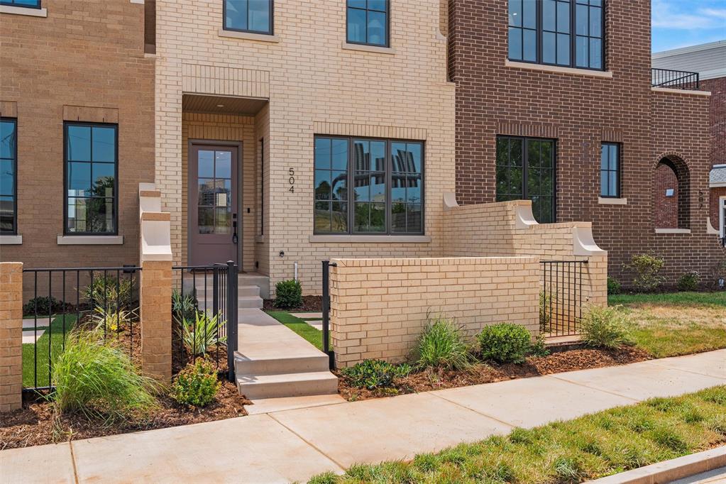 2nd image of 504 Ne 2nd St, Oklahoma City, OK 73104 | MLS# 1194738