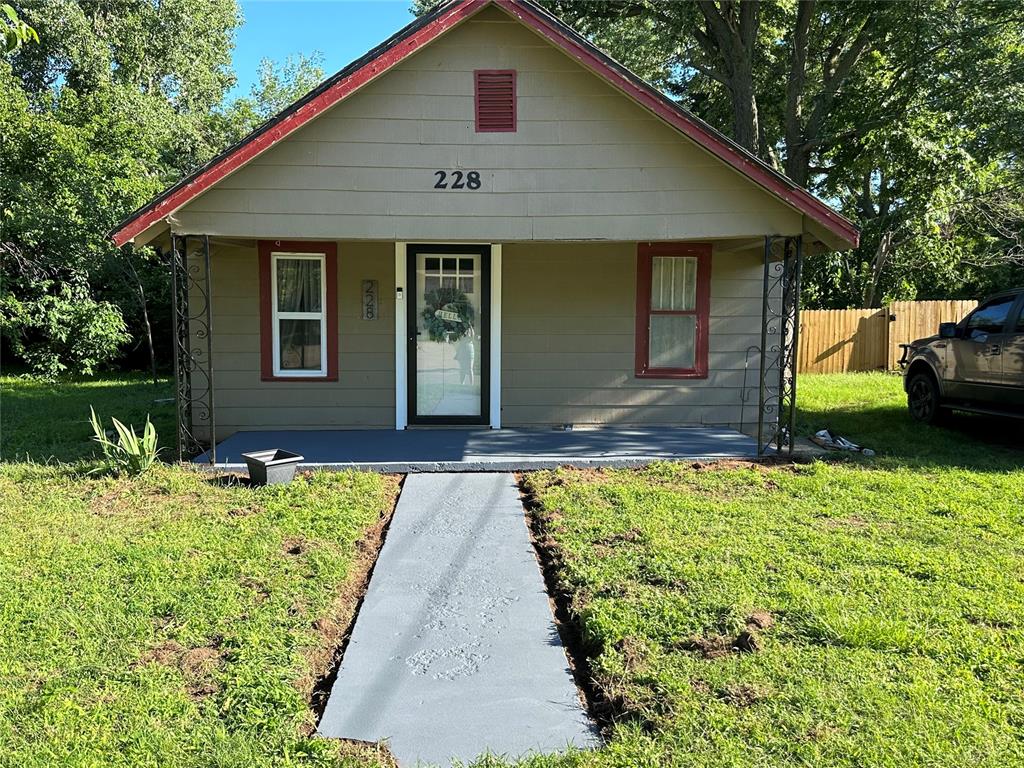 Homes for sale in Purcell, OK | 228 W Huron St, Purcell, OK 73080 | MLS# 1199937