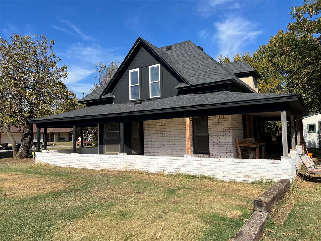Homes for sale in Hinton, OK | 306 E Elm St, Hinton, OK 73047 | MLS# 1200584