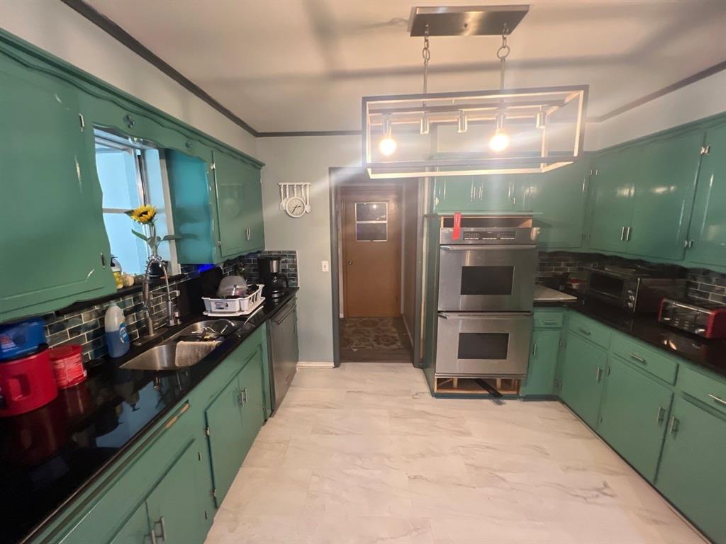 Homes for sale in Del City, OK | 3128 Del View Dr, Del City, OK 73115 | MLS# 1201123