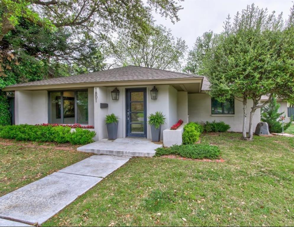 Homes for sale in Nichols Hills, OK | 1801 Westminster Pl, Nichols Hills, OK 73120 | MLS# 1206317