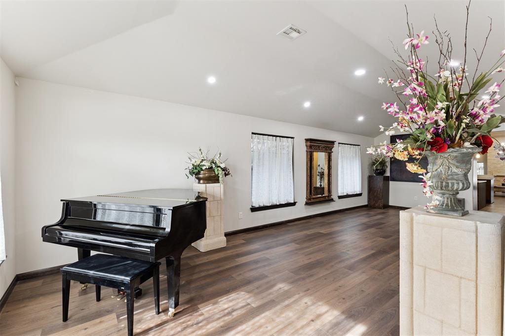 Homes for sale in Nichols Hills, OK | 1801 Westminster Pl, Nichols Hills, OK 73120 | MLS# 1206317