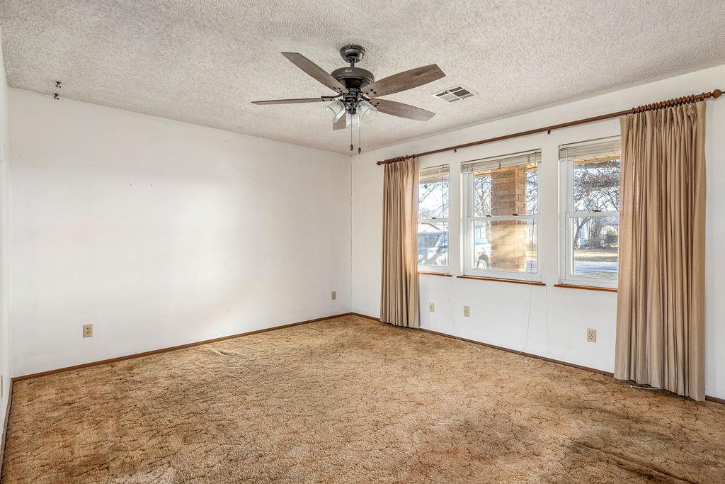 Homes for sale in Collinsville, OK | 11610 N 190Th East Ave, Collinsville, OK 74021 | MLS# 1206852