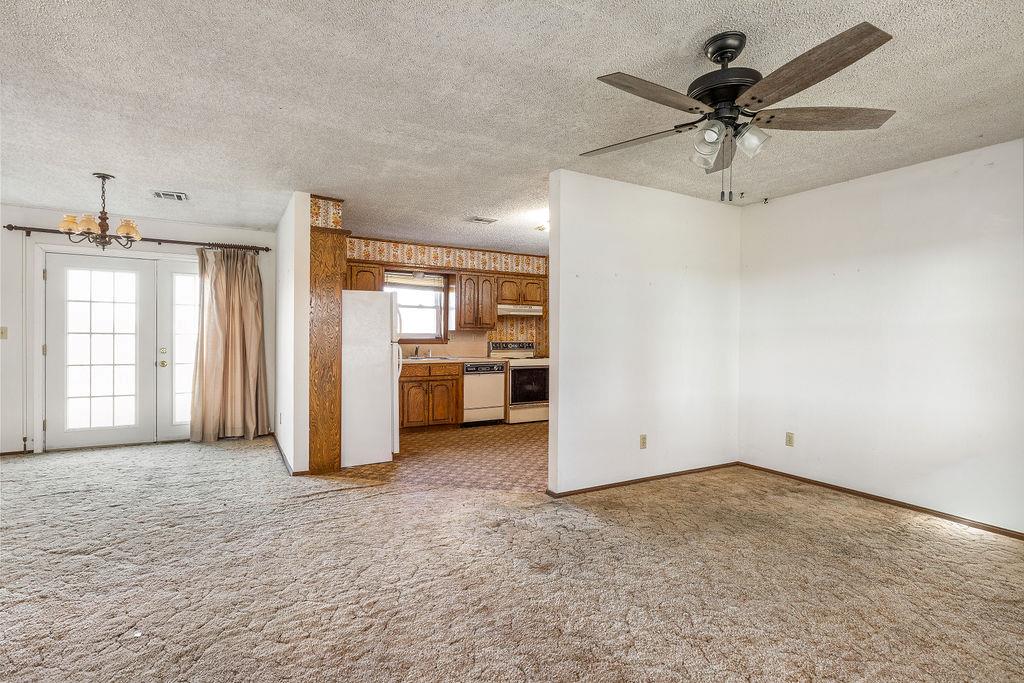 Homes for sale in Collinsville, OK | 11610 N 190Th East Ave, Collinsville, OK 74021 | MLS# 1206852