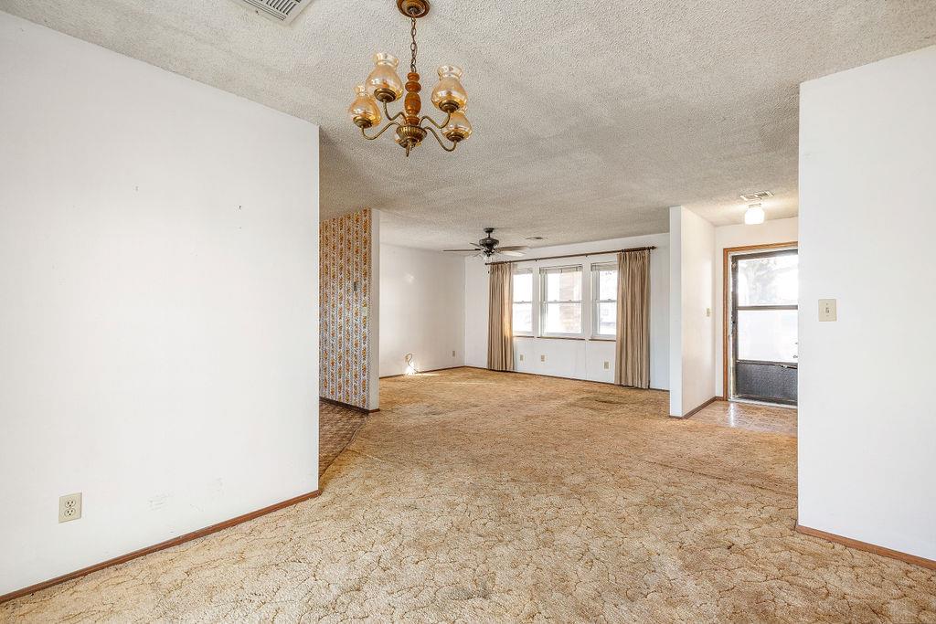 Homes for sale in Collinsville, OK | 11610 N 190Th East Ave, Collinsville, OK 74021 | MLS# 1206852