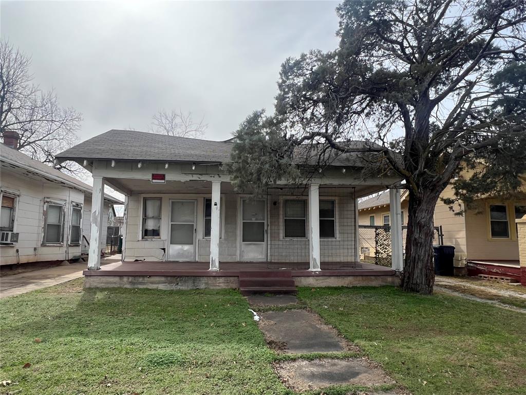 1st image of 1422 Nw 30th St, Oklahoma City, OK 73118 | MLS# 1208354