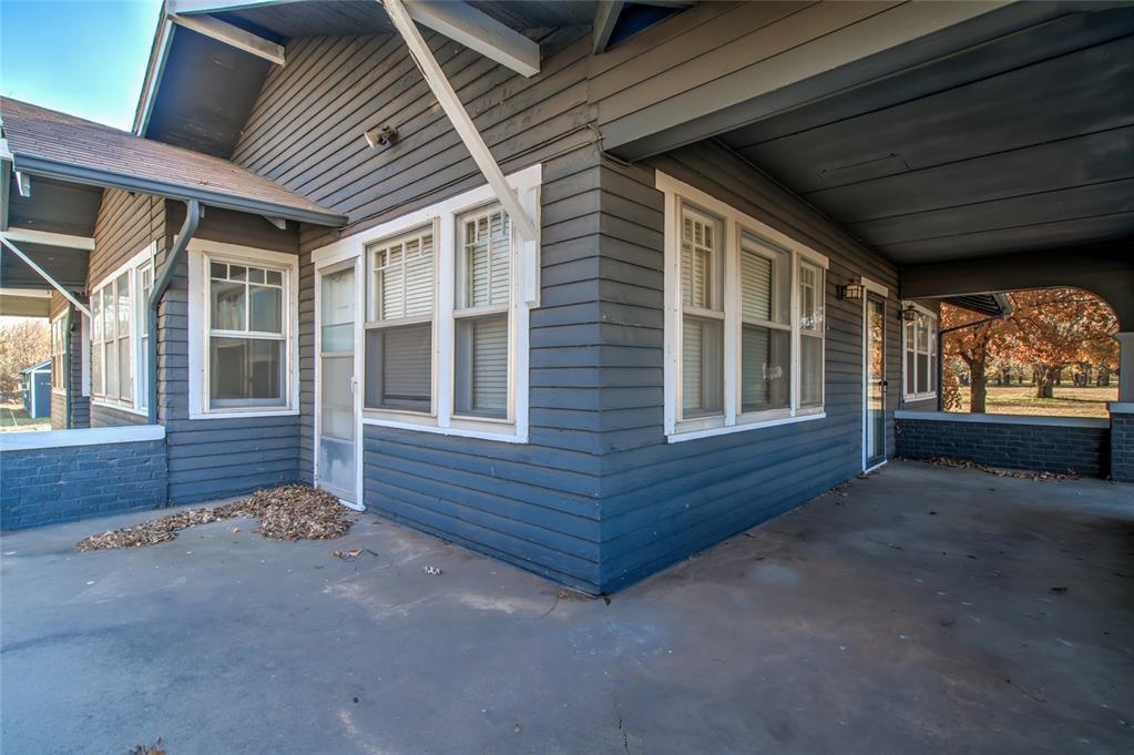 Homes for sale in Crescent, OK | 401 E Van Buren St, Crescent, OK 73028 | MLS# 1208652