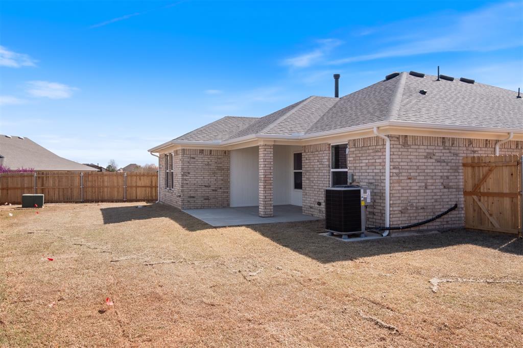 Homes for sale in Yukon, OK | 13305 Sw 7th Ln, Yukon, OK 73099 | MLS# 1210983