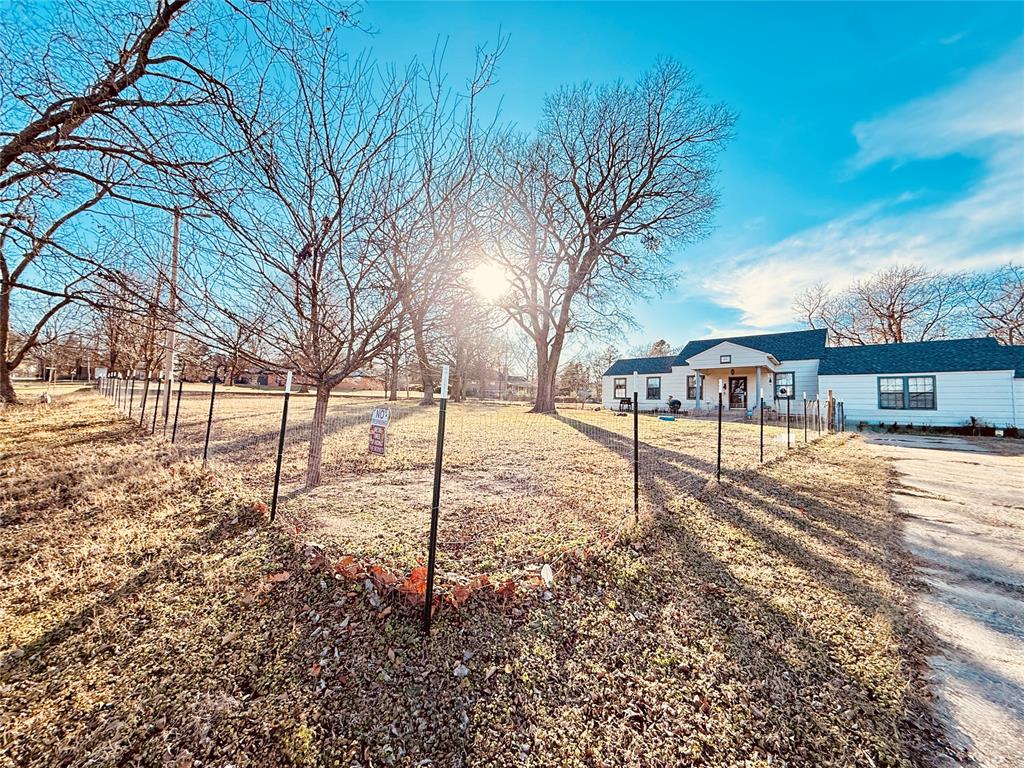 Homes for sale in Wewoka, OK | 825 S Eufaula Ave, Wewoka, OK 74884 | MLS# 1211020