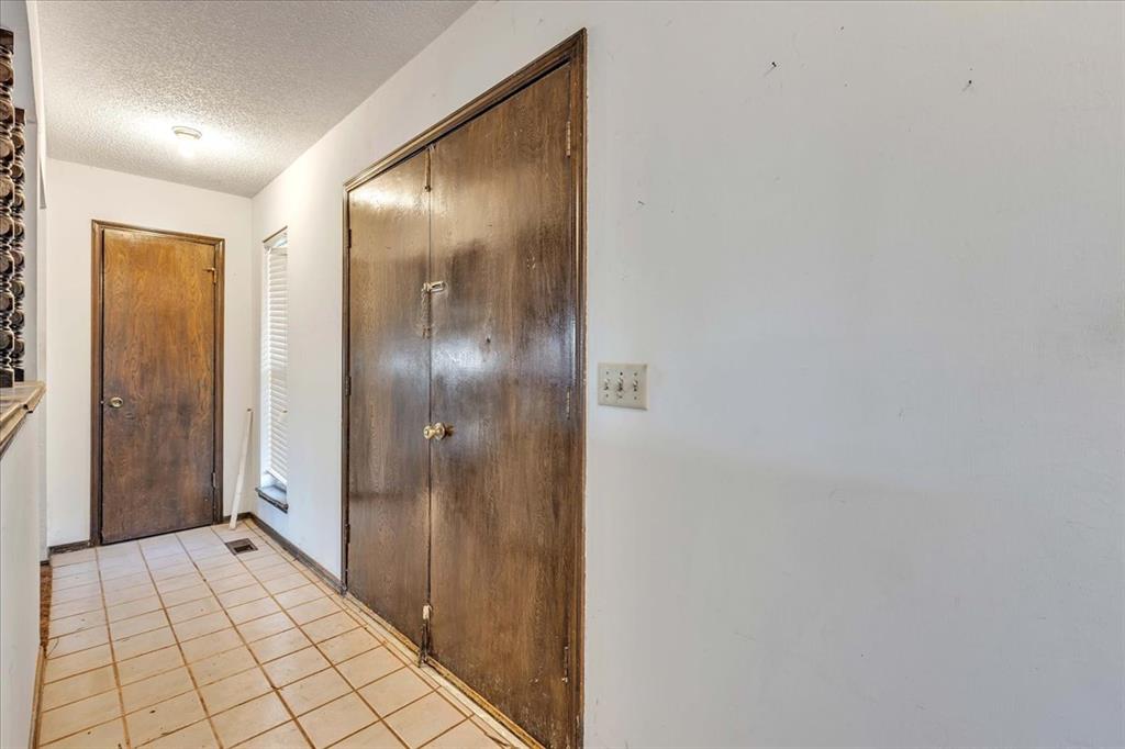 Homes for sale in Mustang, OK | 1908 E Willow Creek Ter, Mustang, OK 73064 | MLS# 1212607