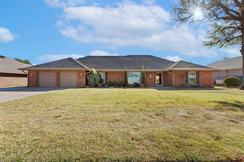 Homes for sale in Oklahoma City, OK | 12600 Green Valley Dr, Oklahoma City, OK 73120 | MLS# 1213128