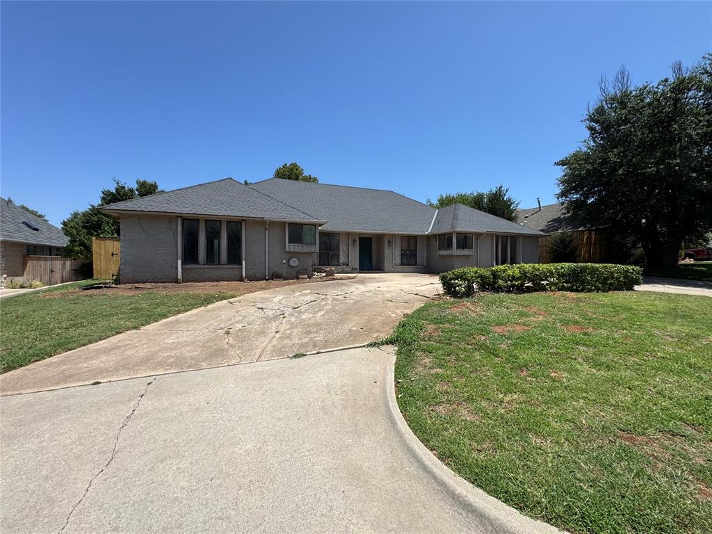 2nd image of 11305 Quail Creek Rd, Oklahoma City, OK 73120 | MLS# 1213160