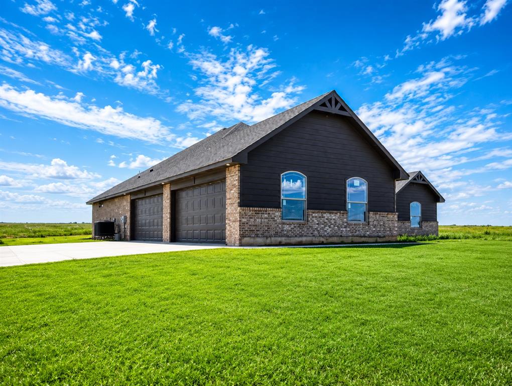 Homes for sale in Coyle, OK | 6674 N Hiwassee Rd, Coyle, OK 73027 | MLS# 1214231