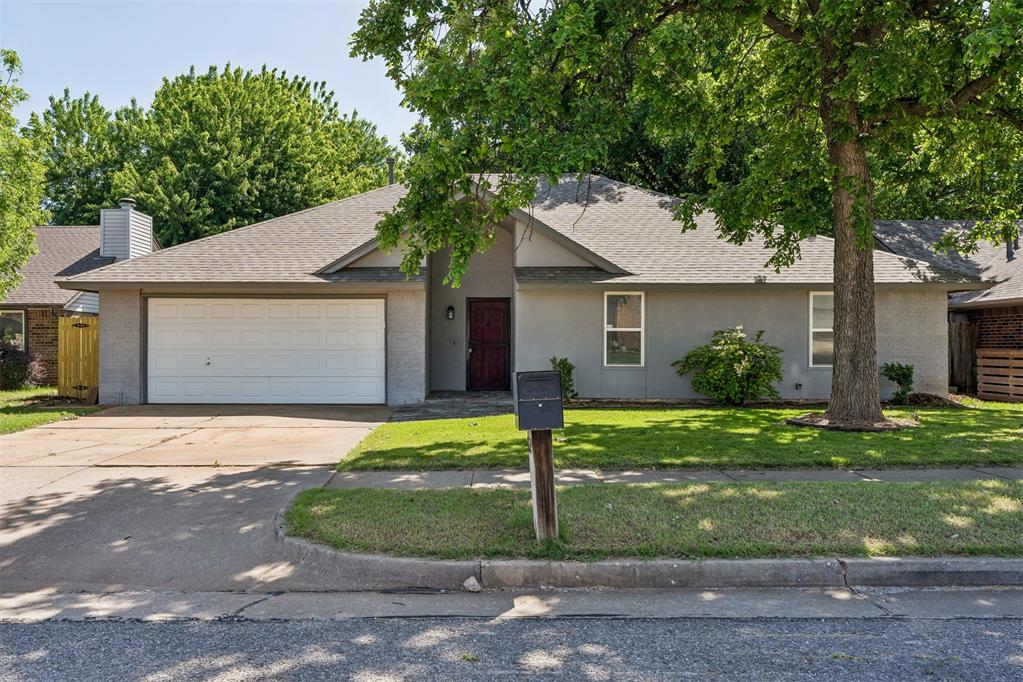 Homes for sale in Edmond, OK | 1224 Morrison Trl, Edmond, OK 73012 | MLS# 1214861