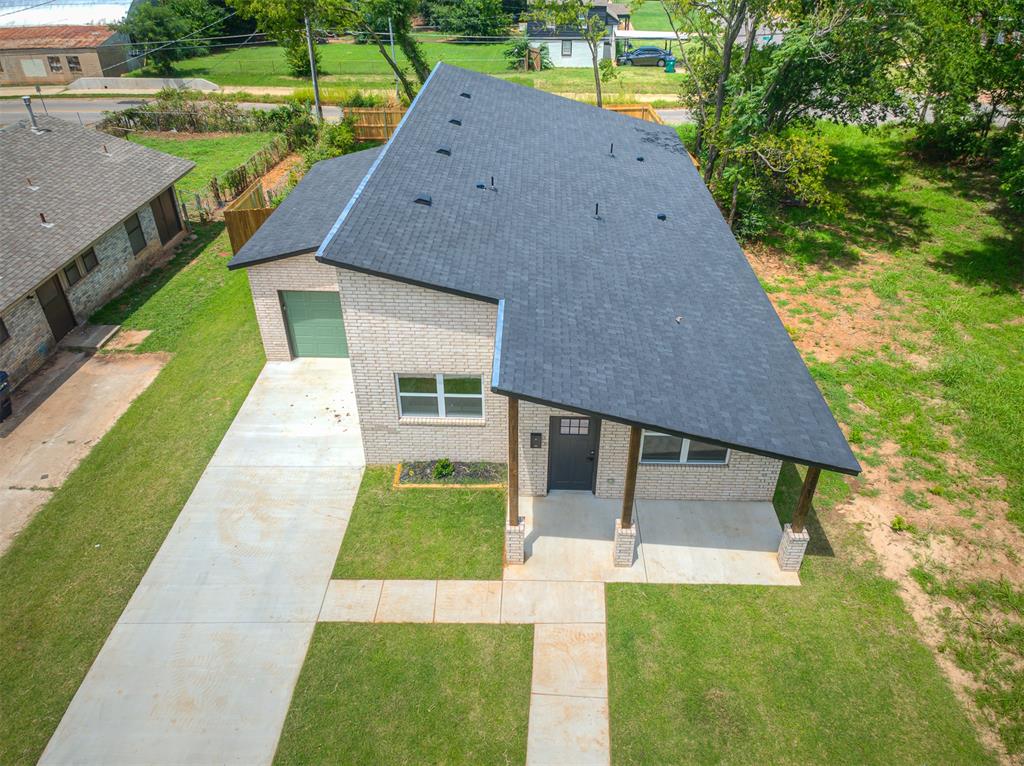 1st image of 2021 Ne 16th Ter, Oklahoma City, OK 73117 | MLS# 1215085