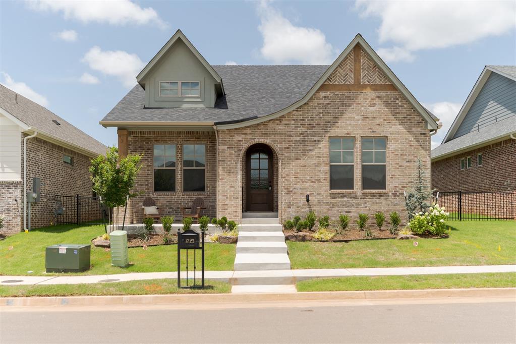 1st image of 1725 Parkwood Ave, Edmond, OK 73034 | MLS# 1216435