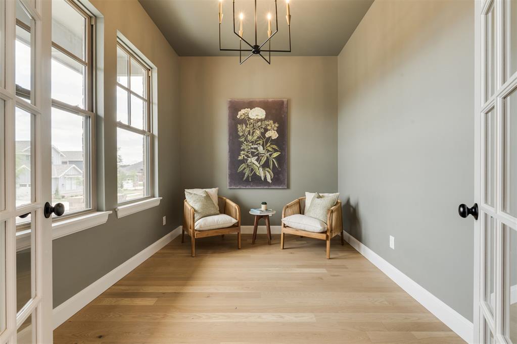 5th image of 1725 Parkwood Ave, Edmond, OK 73034 | MLS# 1216435
